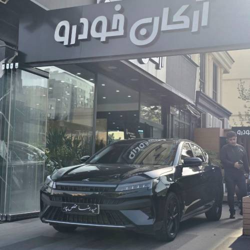 کی ام سی j7 مدل ۱۴۰۲