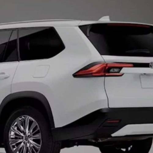 تویوتا مدل وایلندر 2.0 لیتر دو دیفرانسیل سال 2025  صفر