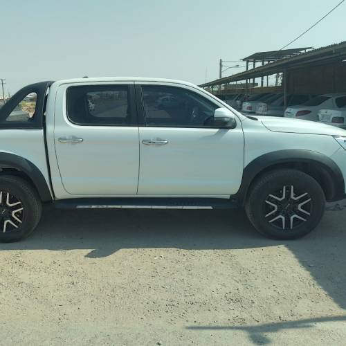 جک مدل t8  کارکرده