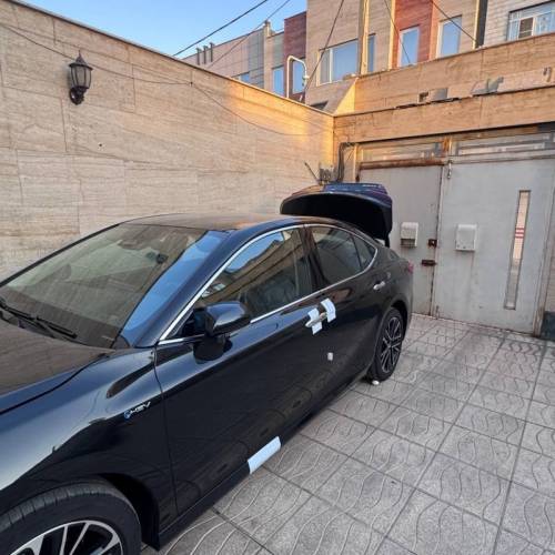 تویوتا مدل کمری هیبرید 2.5 لیتر پریمیوم ادیشن سال 2025  صفر