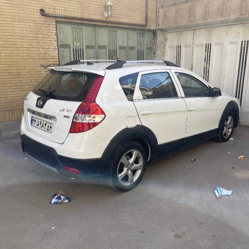 دانگ فنگ مدل H30 کراس سال 1396  کارکرده