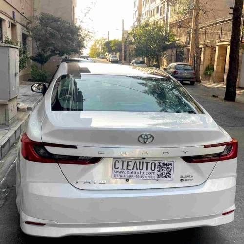 تویوتا مدل کمری هیبرید 2.5 لیتر پریمیوم ادیشن سال 2025  کارکرده