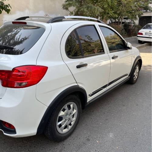 کوییک مدل دنده ای R سال 1402  کارکرده