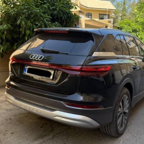 آئودی مدل Q5 e-tron 40 سال 2024  کارکرده