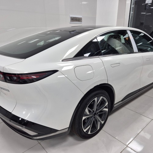 مزدا (MAZDA) مزدا 3 2.0 لیتر پریمیوم سال 2025