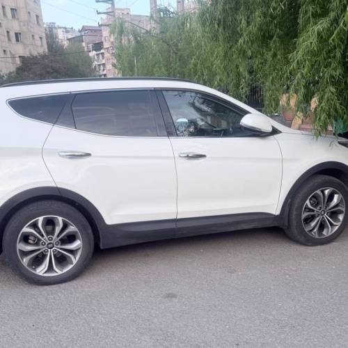 هیوندای مدل سانتافه 4 سیلندر دو دیفرانسیل سال 2014  کارکرده