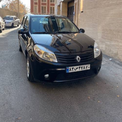 رنو مدل ساندرو اتوماتیک سال 1396  کارکرده