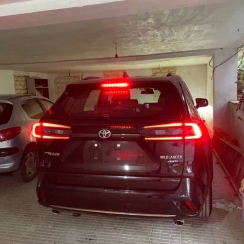 تویوتا مدل وایلندر 2.0 لیتر دو دیفرانسیل سال 2025  صفر