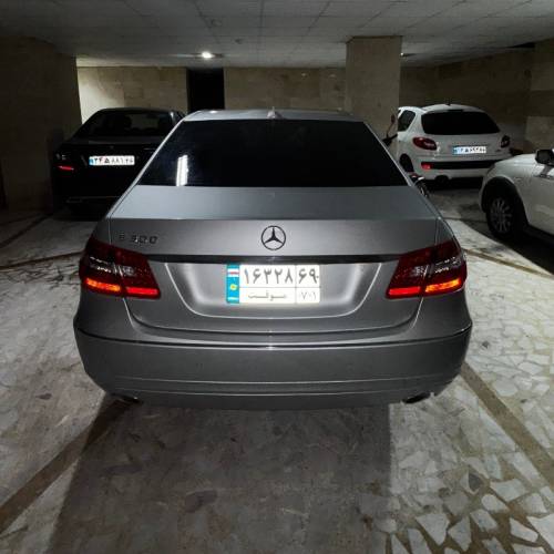 بنز مدل E300  کارکرده