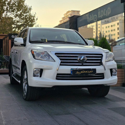 لکسوس LX570 مدل ۲۰۱۳