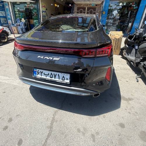 کی ام سی مدل J7 سال 1402  کارکرده