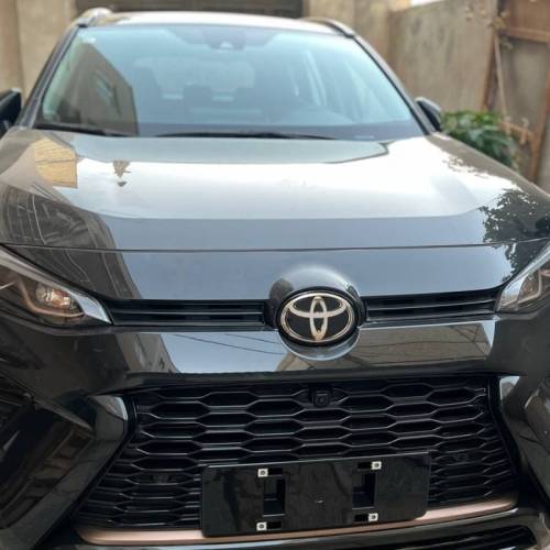 تویوتا مدل وایلندر 2.0 لیتر دو دیفرانسیل سال 2025  صفر