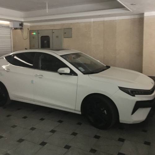 جک مدل J7  صفر