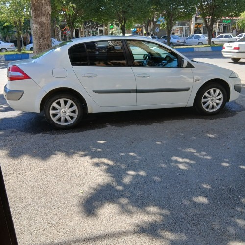رنو (RENAULT) مگان (مونتاژ) 2000 سال 1390