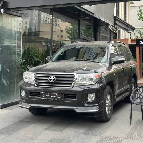 تویوتا لندکروز مدل ۲۰۰۹