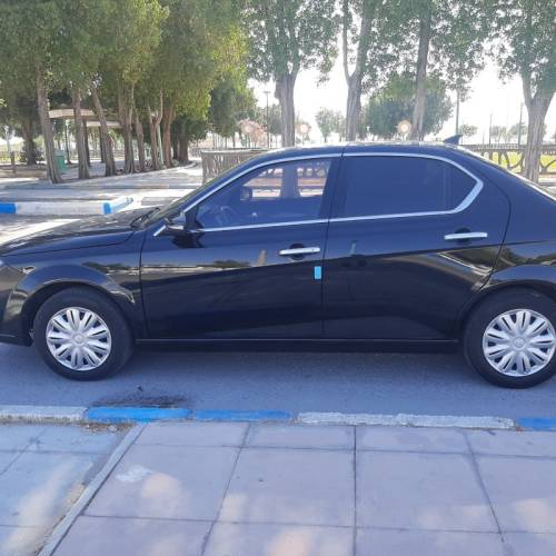 دنا مدل پلاس EF7 5 دنده ساده سال 1403  کارکرده