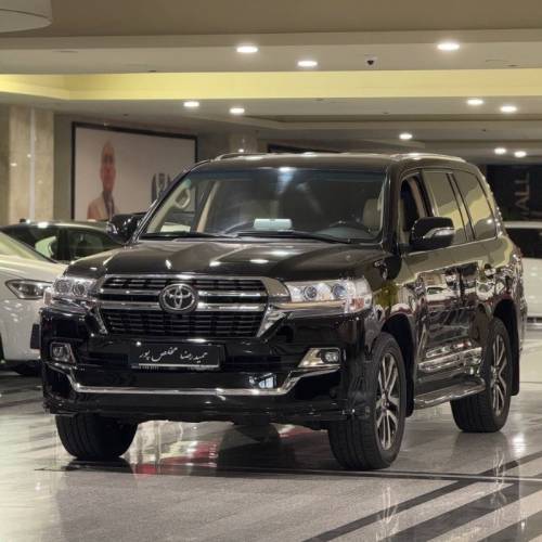 تویوتا مدل لندکروز چهار در سال 2011  کارکرده
