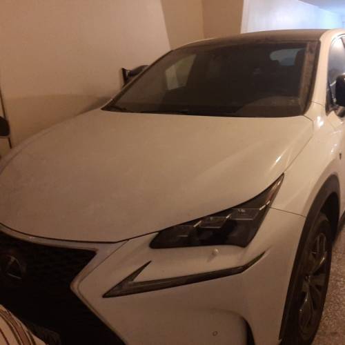 لکسوس مدل NX300  کارکرده