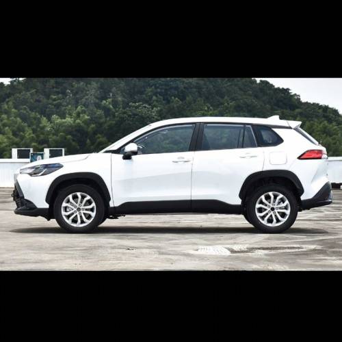 تویوتا مدل فرانت لندر هیبرید 2.0 لیتر سال 2024  صفر