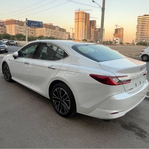 تویوتا مدل کمری هیبرید 2.5 لیتر پریمیوم ادیشن سال 2025  صفر