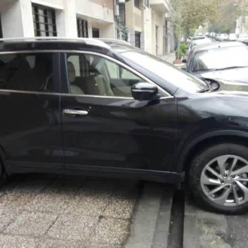 نیسان مدل ایکس تریل سال 2017  کارکرده