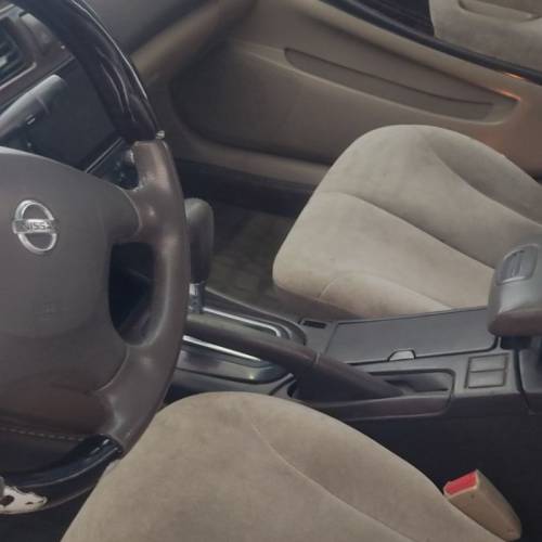 نیسان مدل ماکسیما اتوماتیک سال 1383  کارکرده