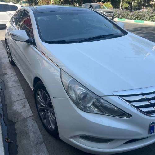 هیوندای مدل سوناتا YF  کارکرده
