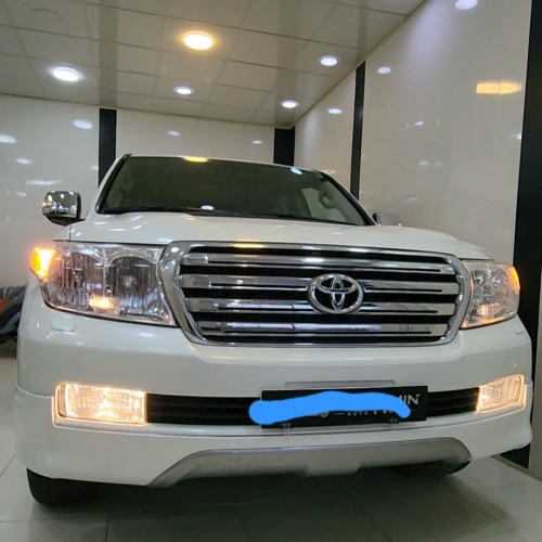 تویوتا (TOYOTA) لندکروز چهار در 6 سیلندر 4.0 سال 2010