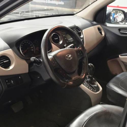 هیوندای I10 مدل 1396