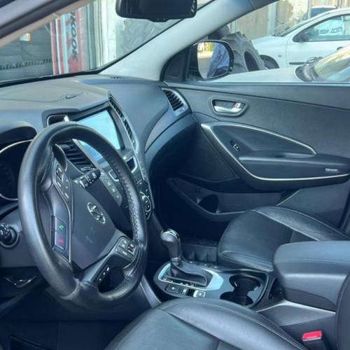 هیوندای مدل سانتافه 4 سیلندر دو دیفرانسیل سال 2016  کارکرده