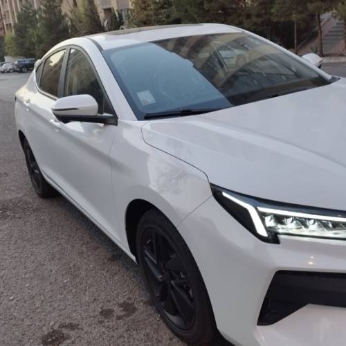 کی ام سی مدل J7 سال 1404  صفر