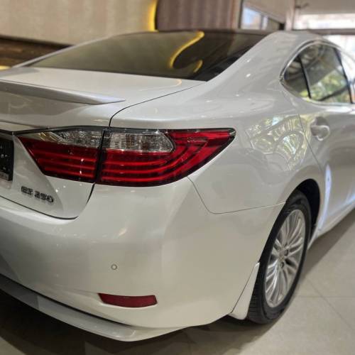 لکسوس مدل ES250  کارکرده