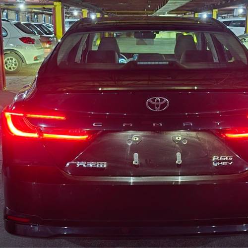 تویوتا مدل کمری هیبرید 2.5 لیتر پریمیوم ادیشن سال 2024  صفر