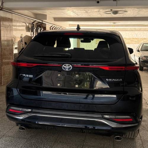 تویوتا مدل ونزا 2.0 لیتر لاکچری سال 2024  صفر